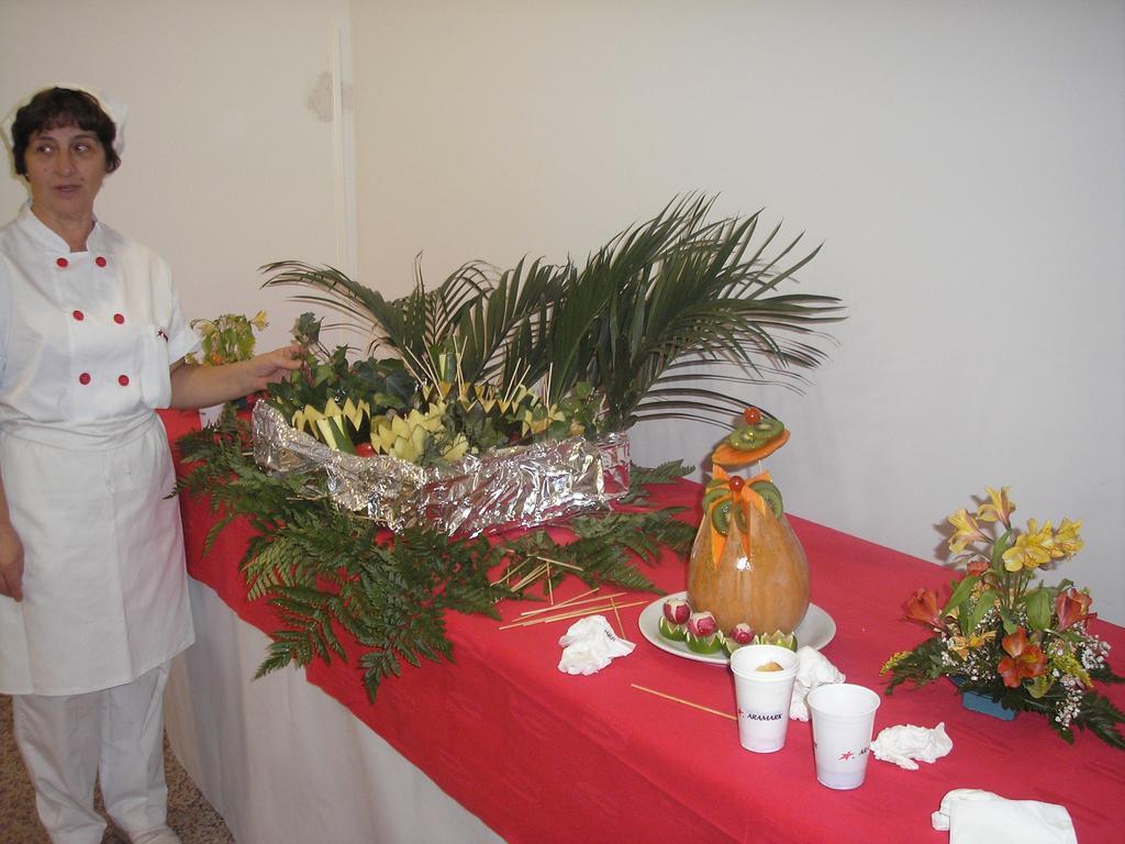 Residencia Universitaria Atilano Coco Salamanca Bagian luar foto