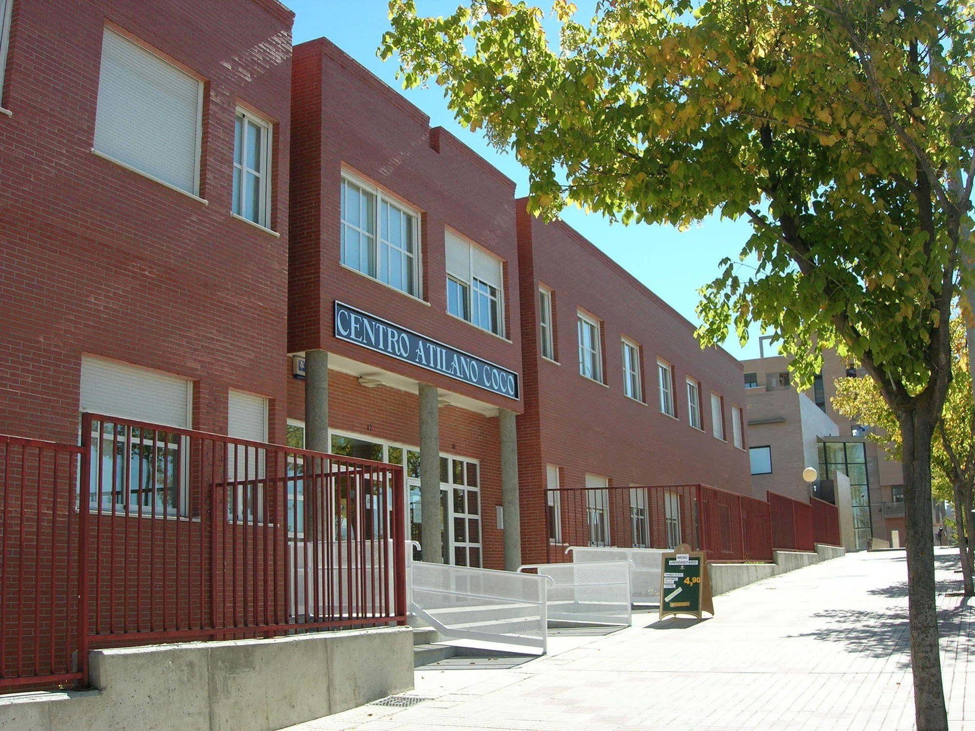Residencia Universitaria Atilano Coco Salamanca Bagian luar foto